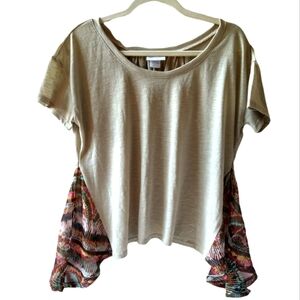 Wrangler flowy boho tee shirt blouse with sheer asymmetrical side panels Large